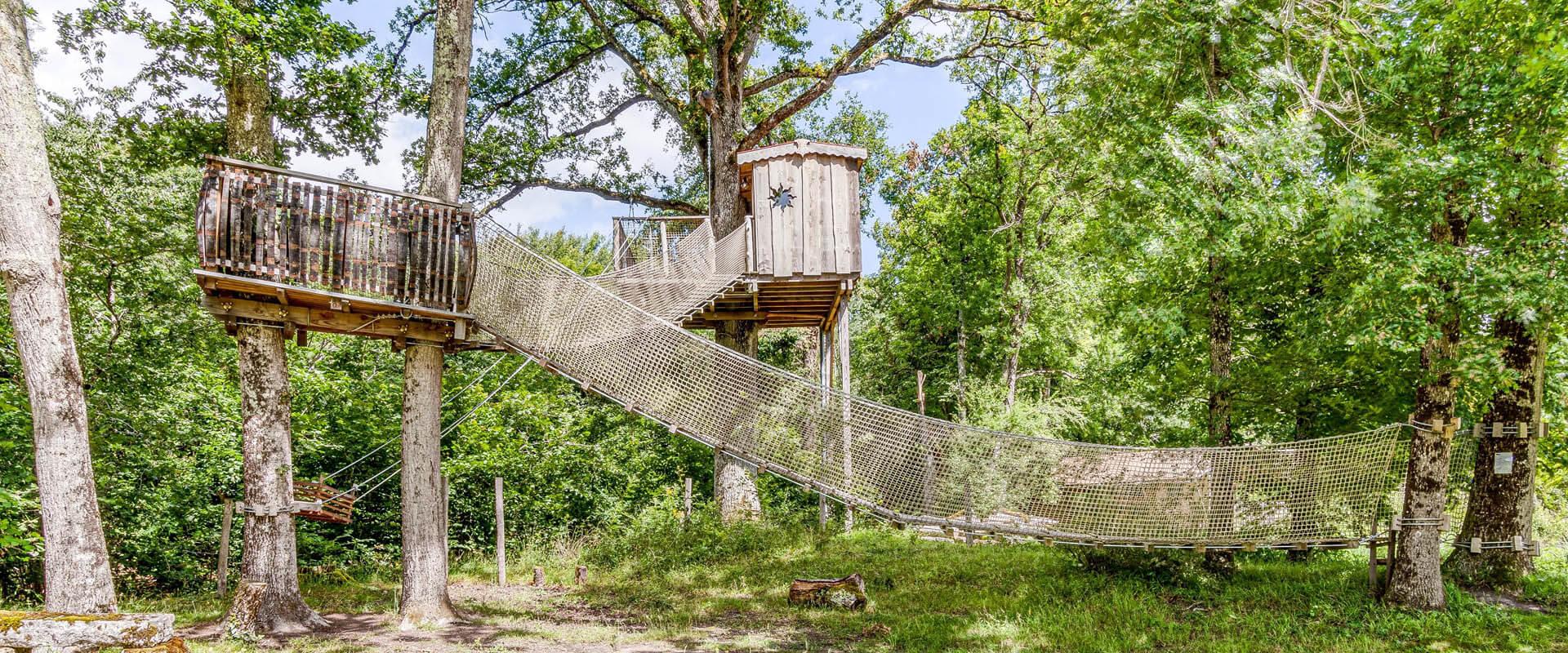 Photo ☖ DOMAINE DE LA ROCHE BELLIN n°1
